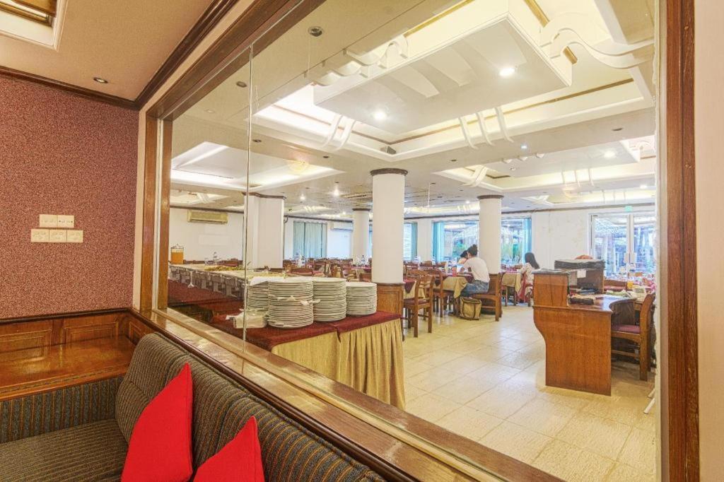 Hotel Sea Crown Cox's Bazar Dış mekan fotoğraf